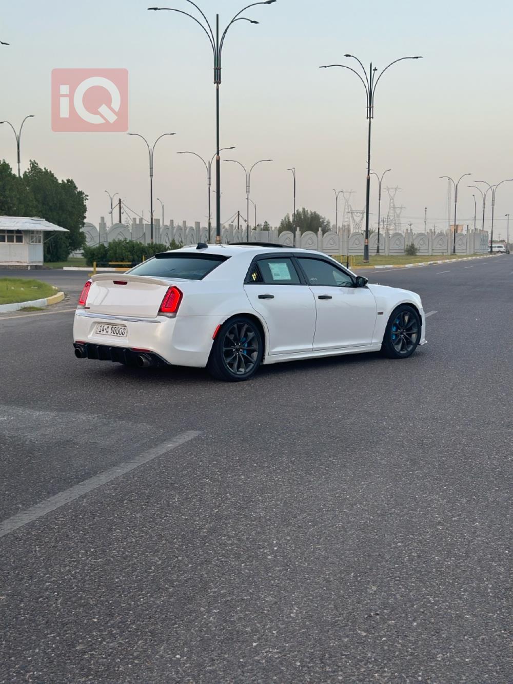 کرایسلەر 300